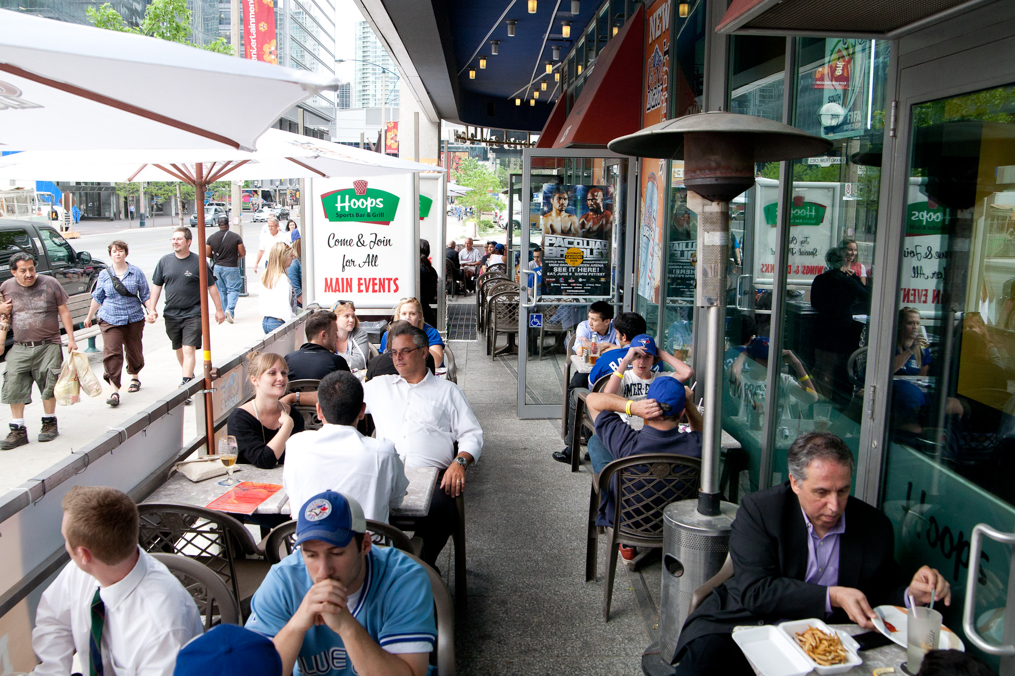 Toronto Patio Guide Hoops Sports Bar