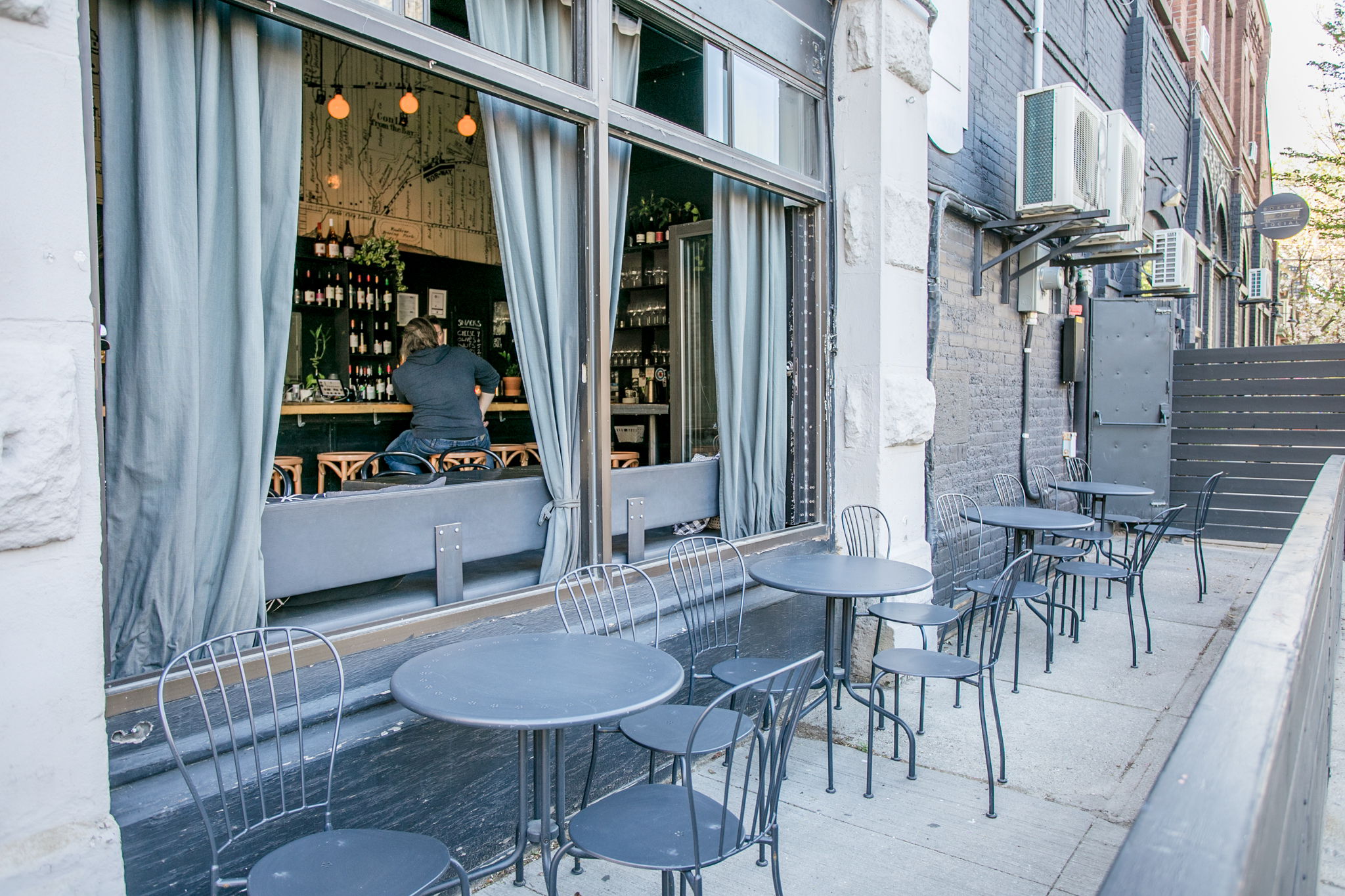 Toronto Patio Guide Chez Nous Wine Bar