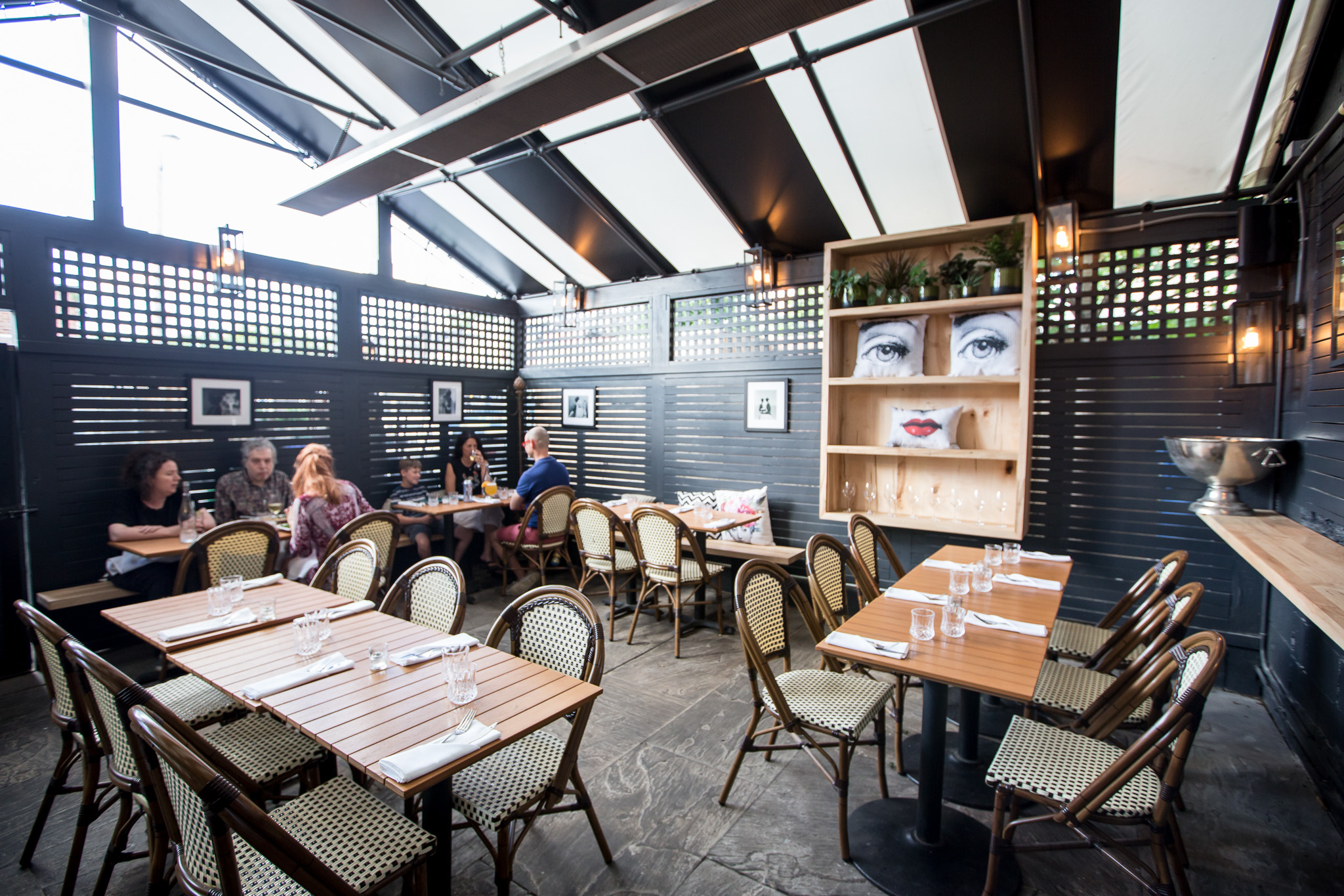 Toronto Patio Guide Jules Bistro Queen Street